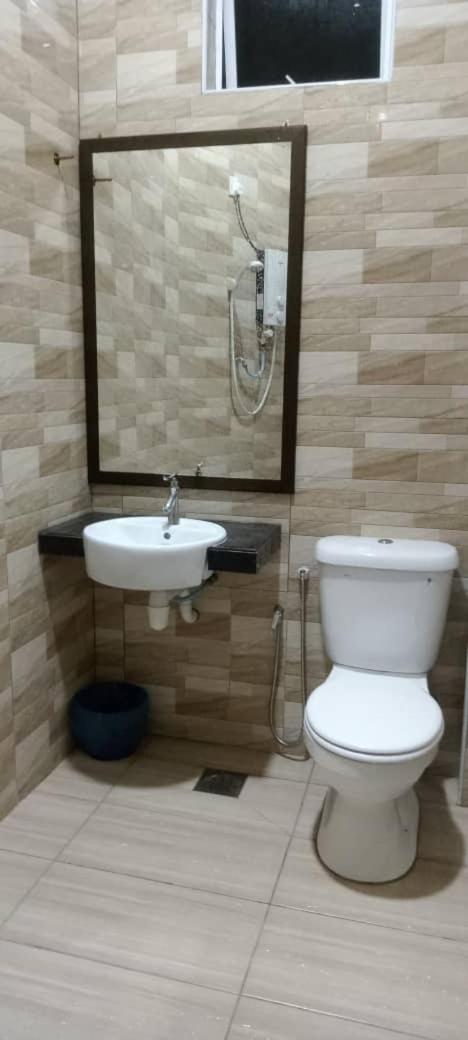 Weng Kong Homestay 斯利姆河 客房 照片